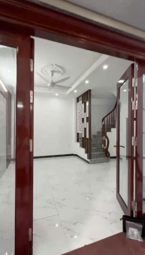 Bán nhà quận Hai Bà Trưng 7 tỷ 5 tầng 38m